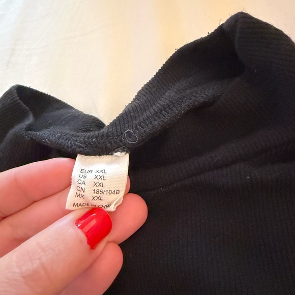 Black Scallop Trim mockneck Top - Picture 6 of 6